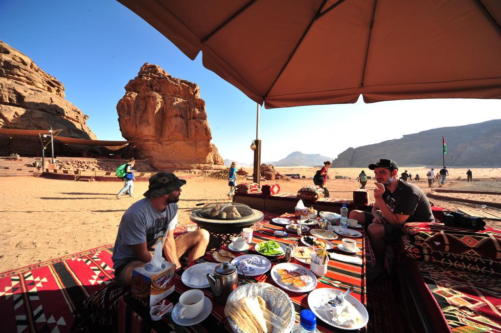 Sun City Camp Hotel Wadi Rum Exterior photo